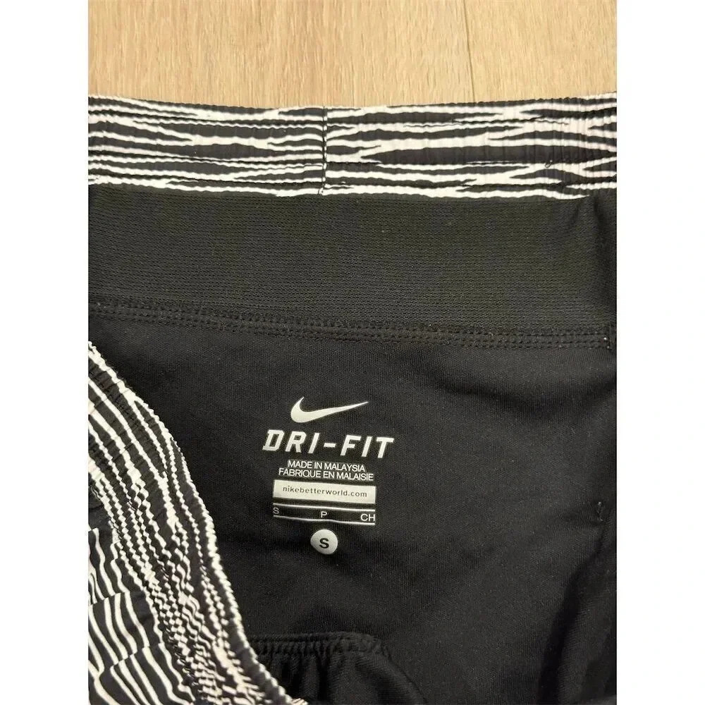 - Nike Zebra Dri-FIT Women's Running Shorts Black Size S Lightweight - Picture 2 of 10